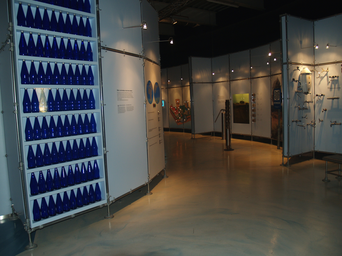 Water Factory - Exhibition area, 2008-03-01