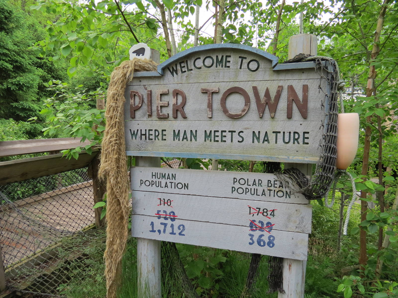 Water's Edge - Pier Town Sign