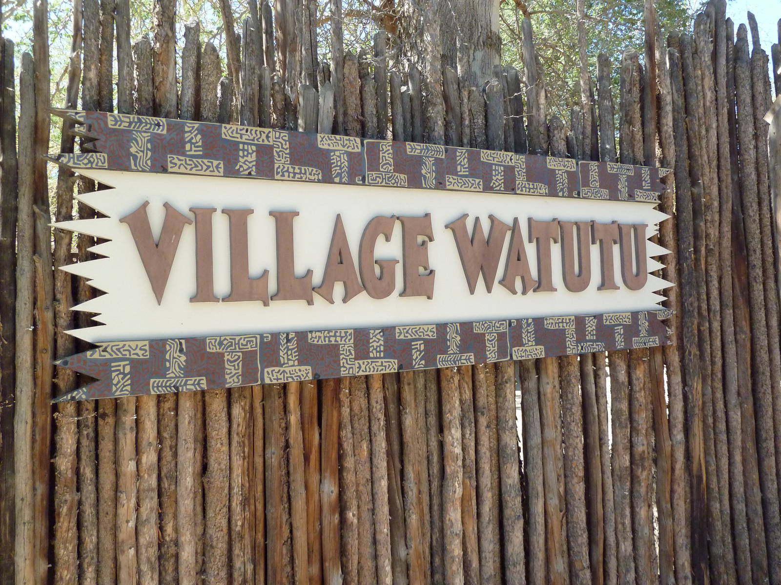 Watutu Village - Entrance Sign