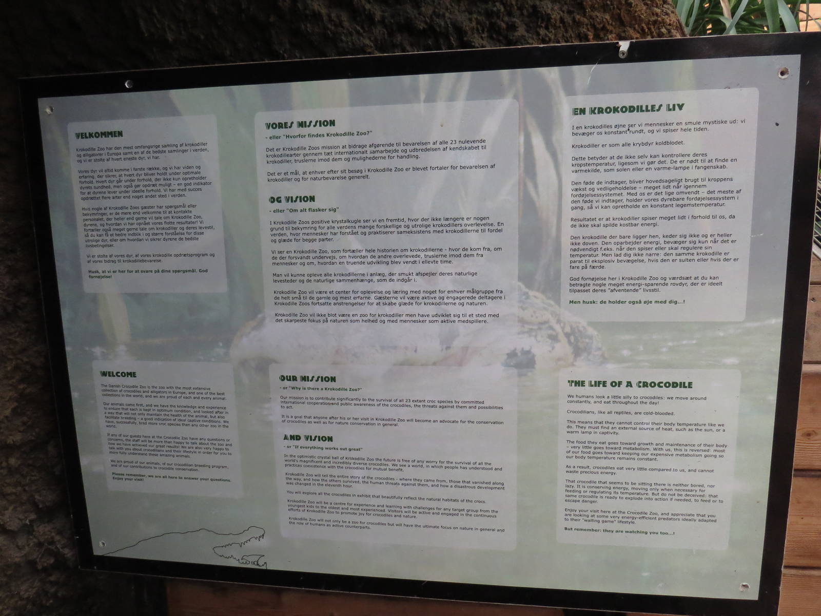 Welcome sign with details on the zoo's work, June 2015.