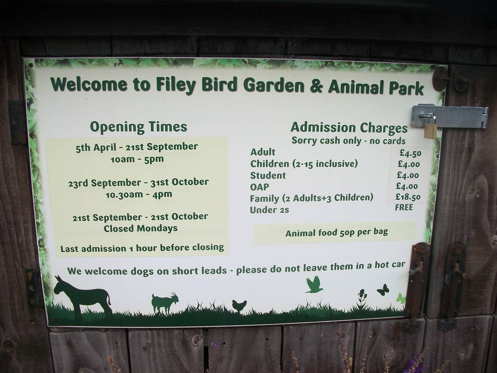 Welcome signage, 21st August 2014