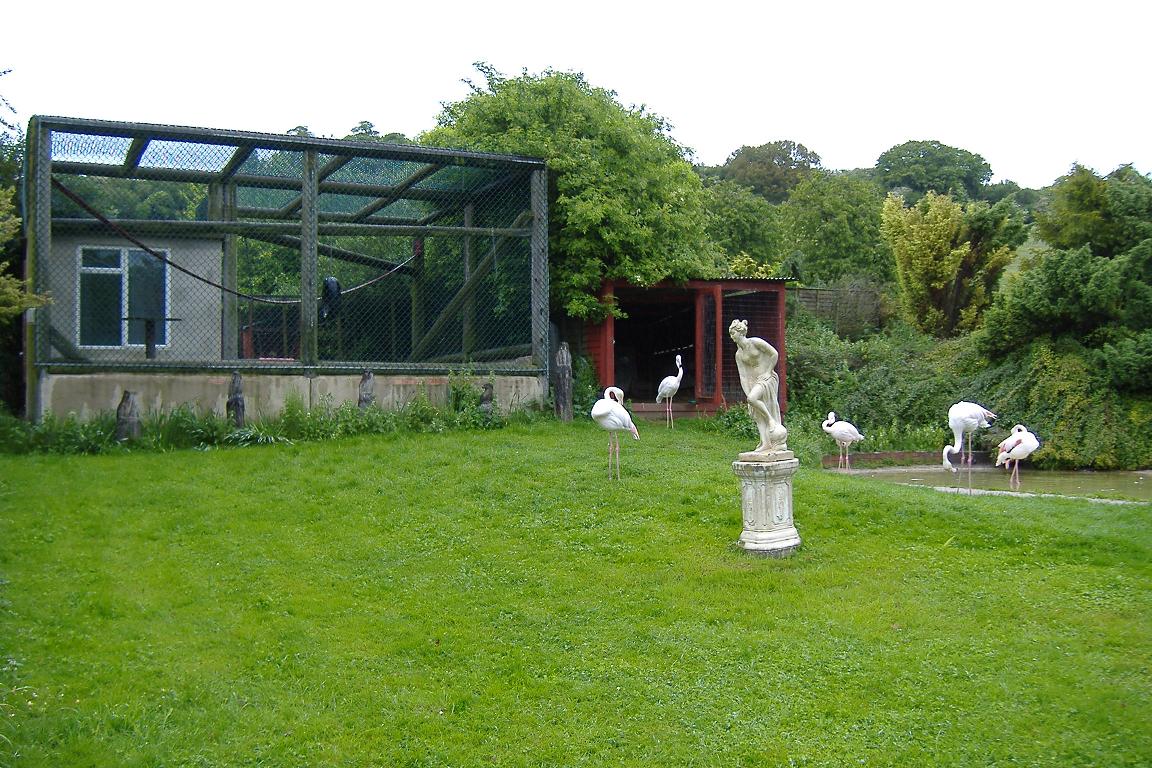 Wellplace Lemur cage