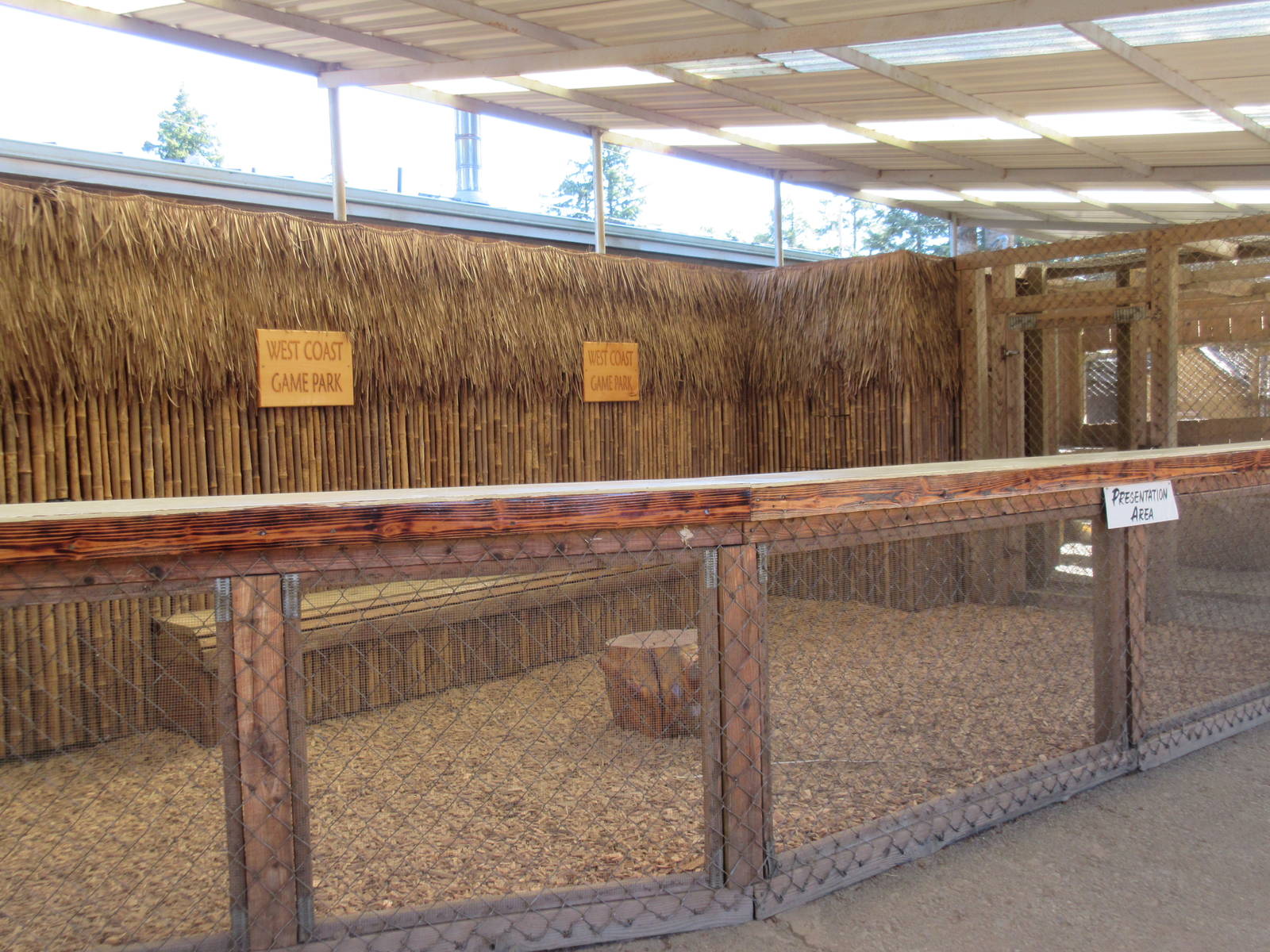 West Coast Game Park Safari (Oregon) - Animal Petting Area