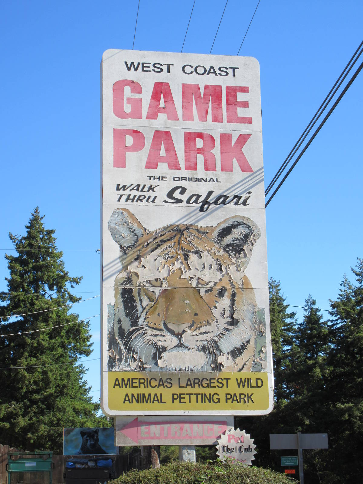 West Coast Game Park Safari (Oregon) - Entrance Sign