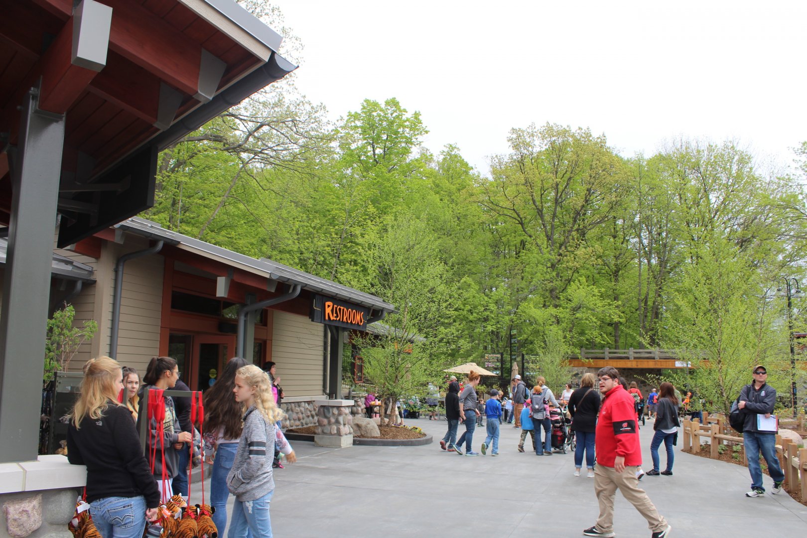 West End Snacks and Bathrooms