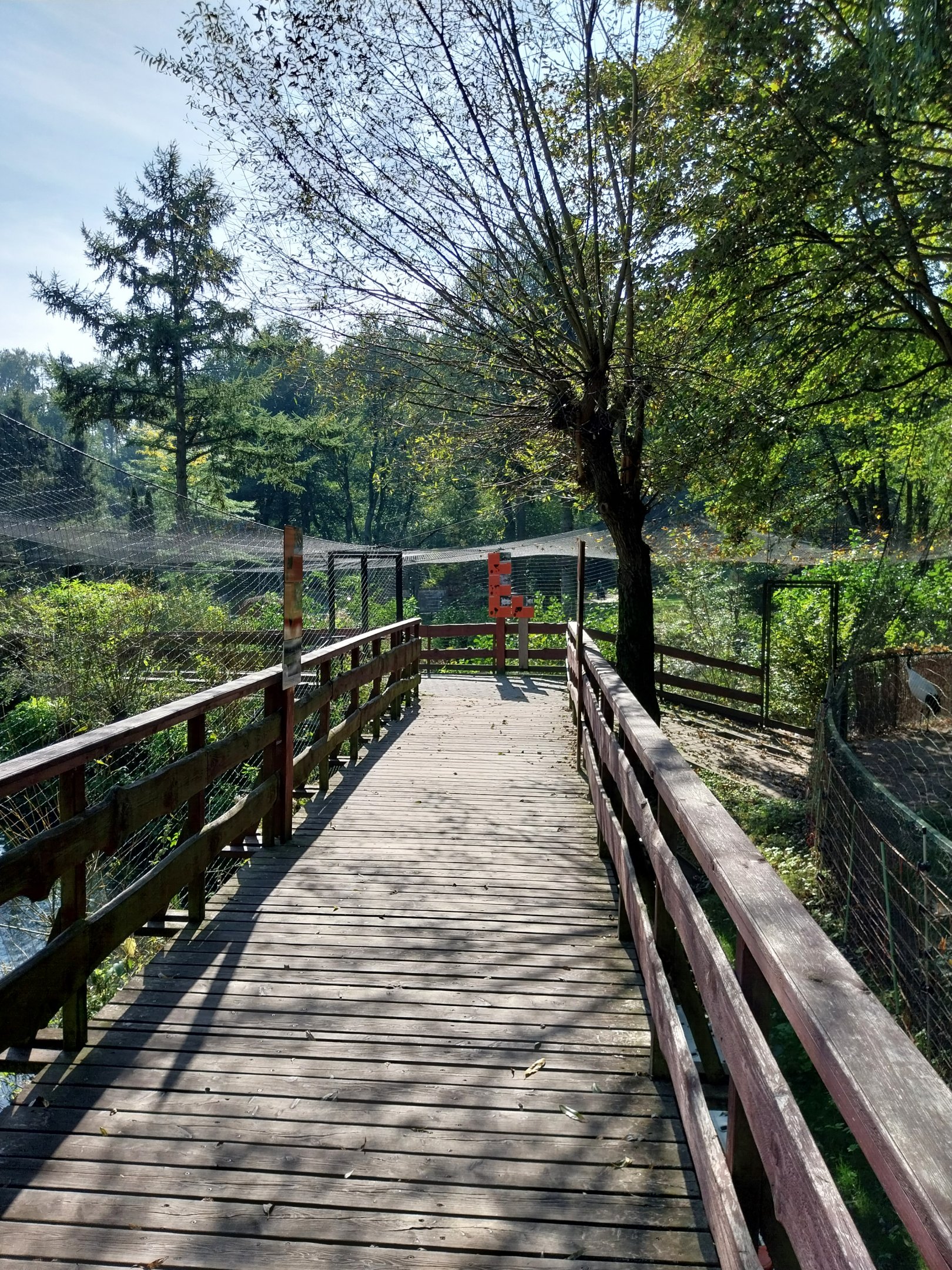 Wetland aviaries visitor path
