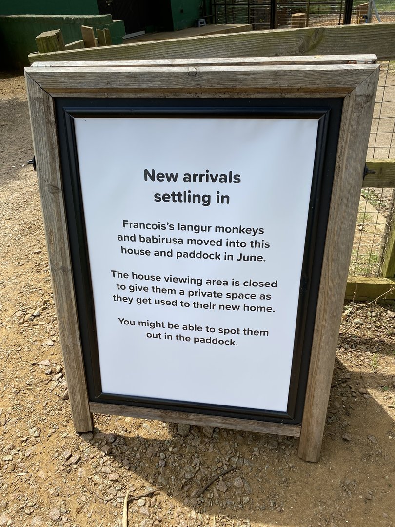 Whipsnade signage explaining the temp access restrictions to the langur and babirusa house