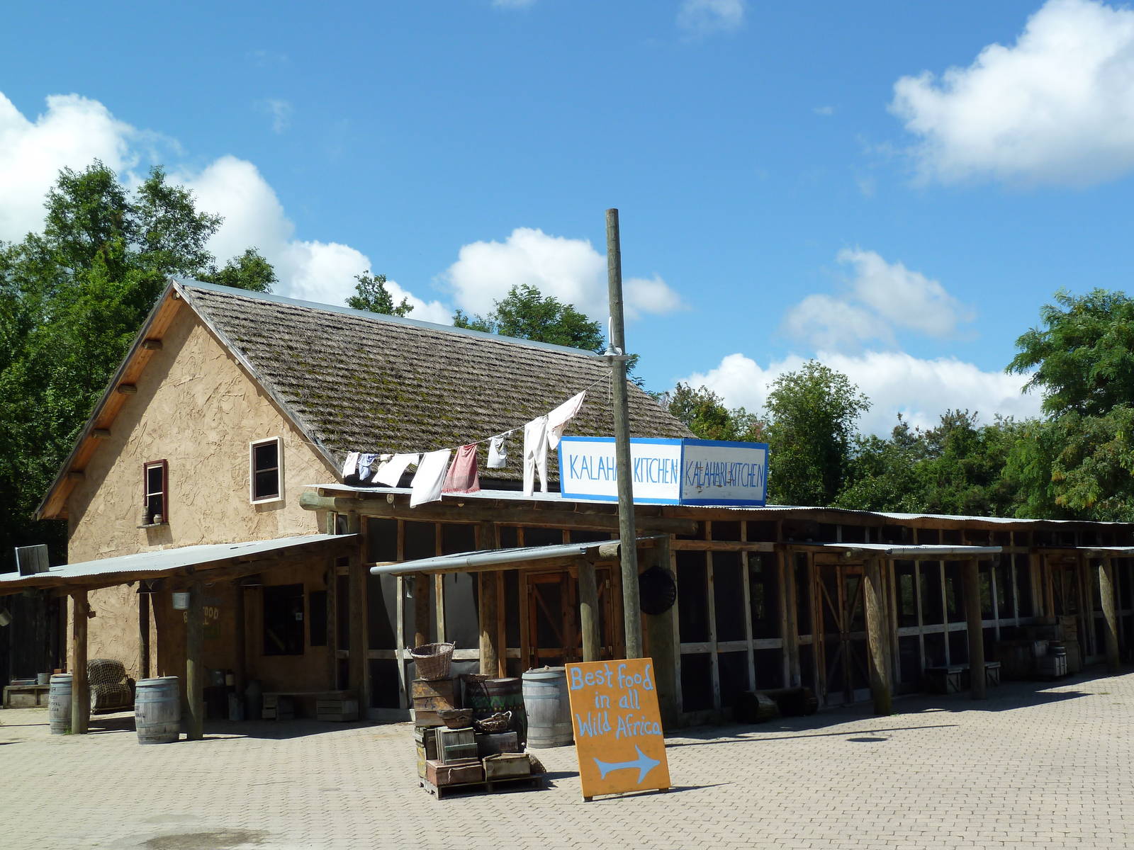 Wild Africa - Zuri National Park Headquarters - The Zoo's Restaurant!