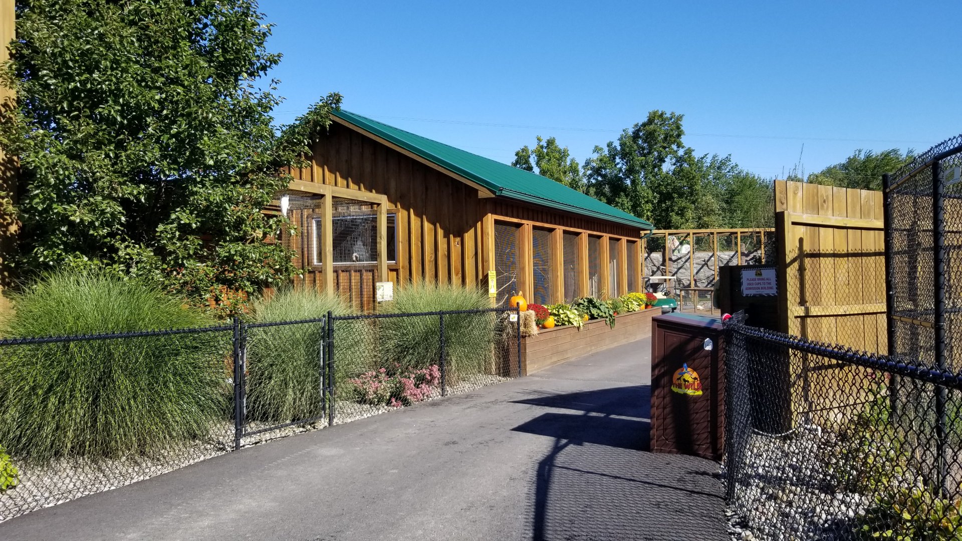 Wild Animal Park - Budgie aviary