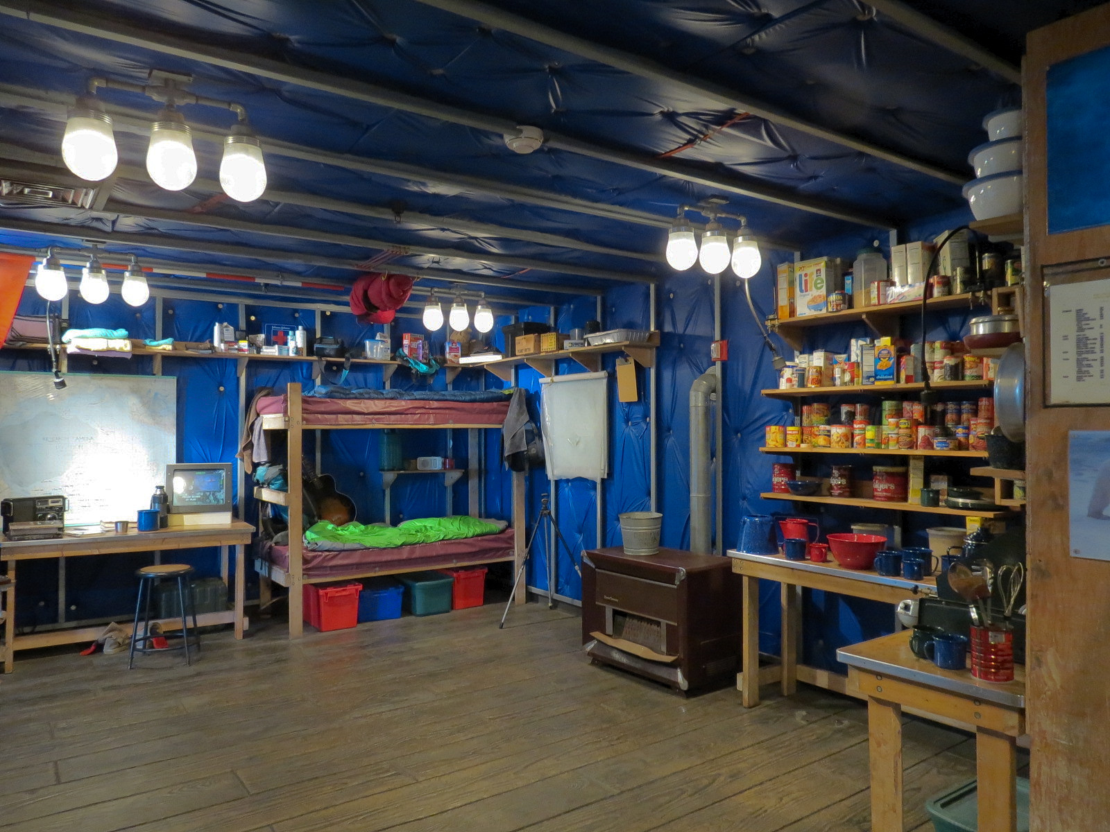 Wild Arctic - Base Station Theming