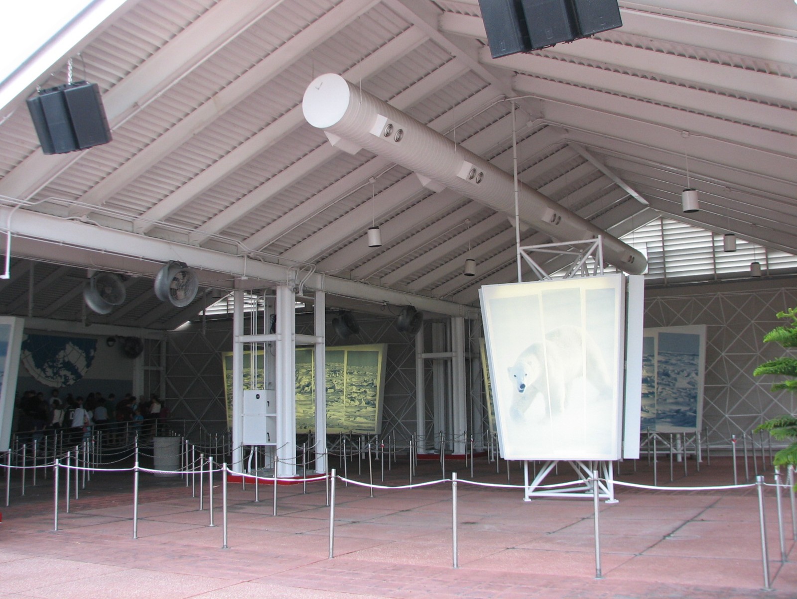 Wild Arctic - Entrance