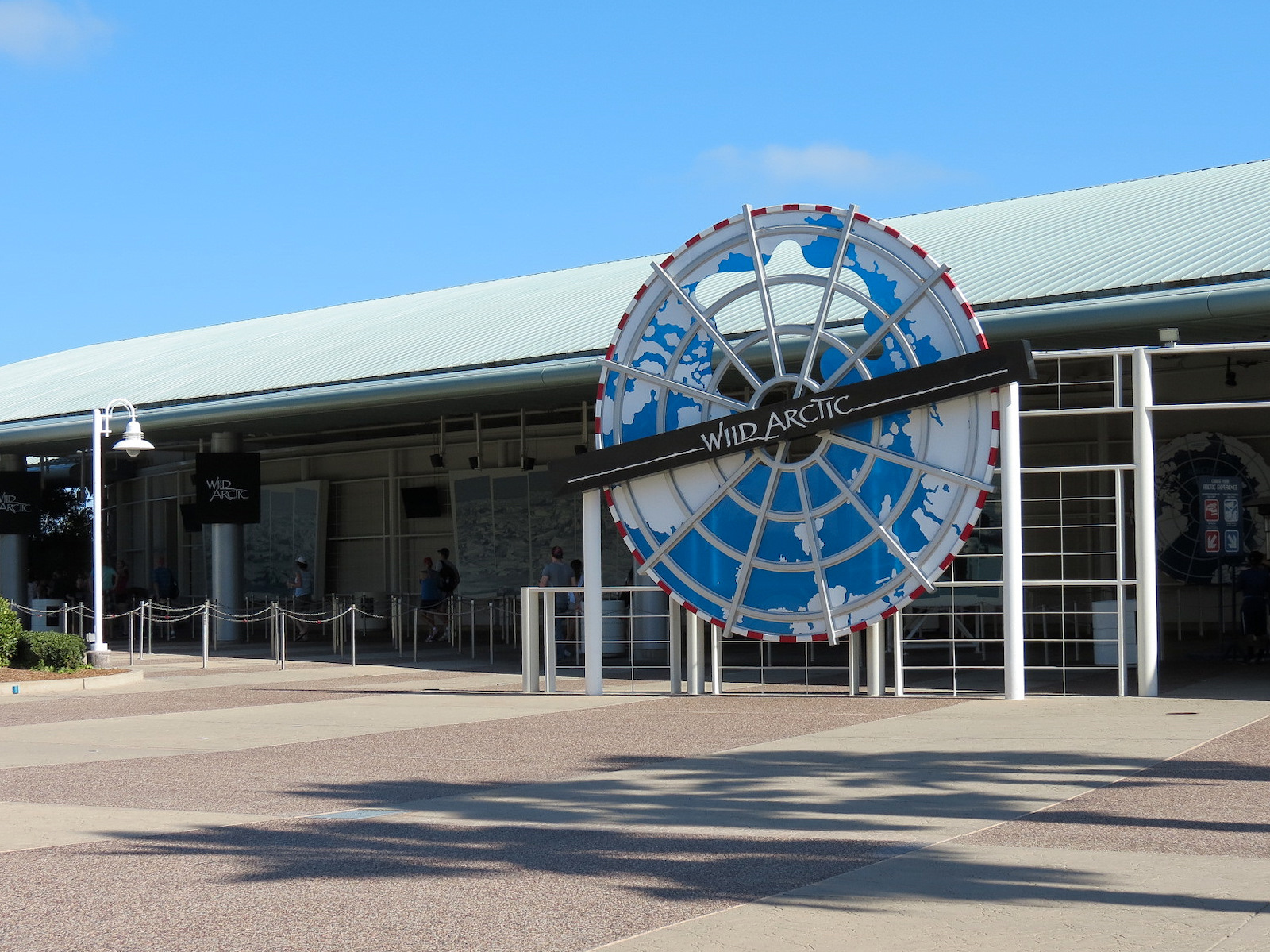 Wild Arctic - Exterior