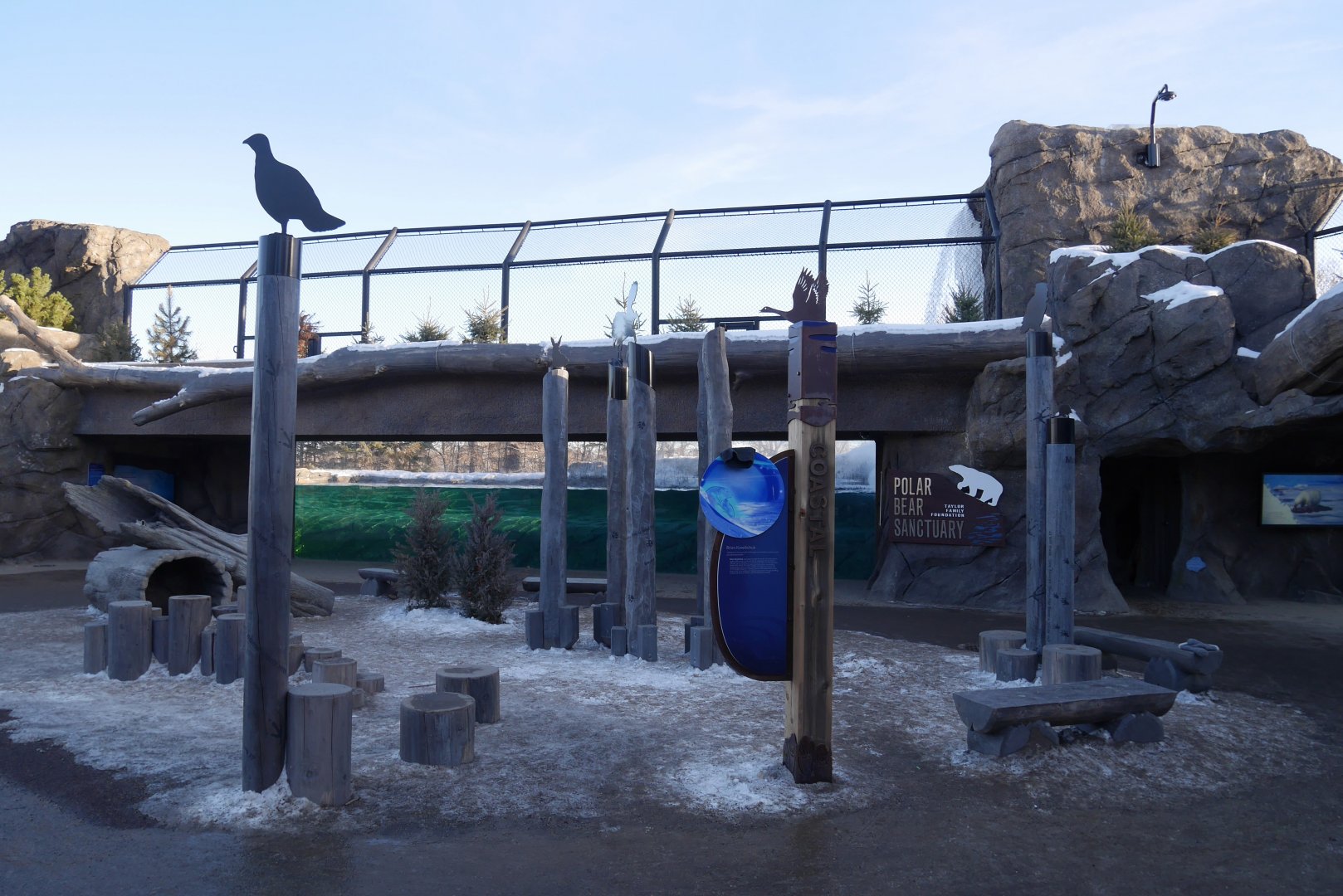 Wild Canada: TFF Polar Bear Sanctuary Underwater Viewing Area Theming
