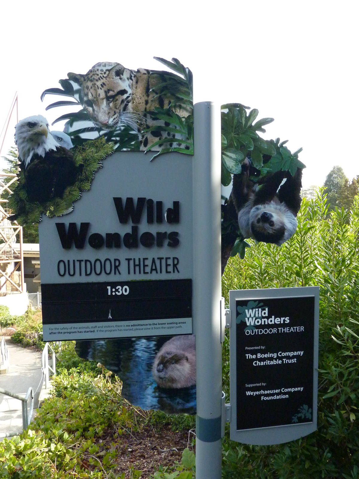 Wild Wonders Theater Sign