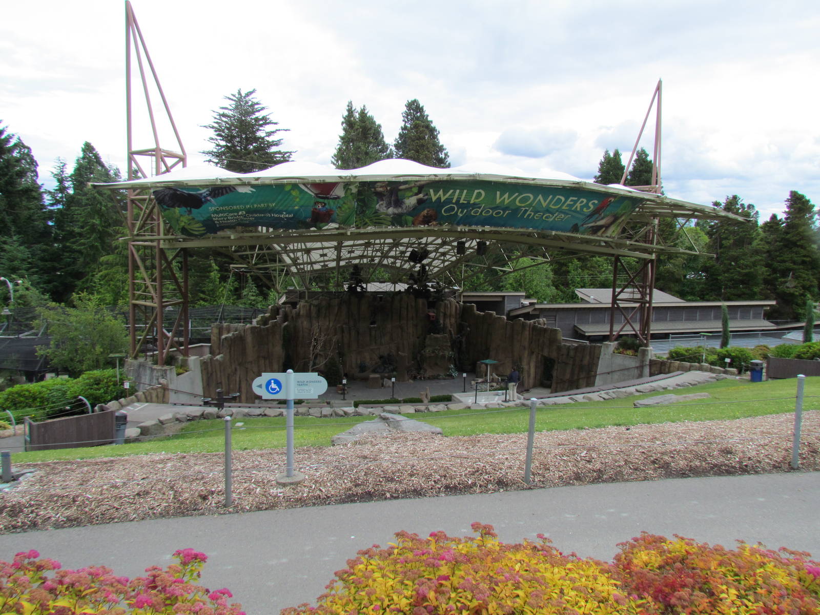 Wild Wonders Theater