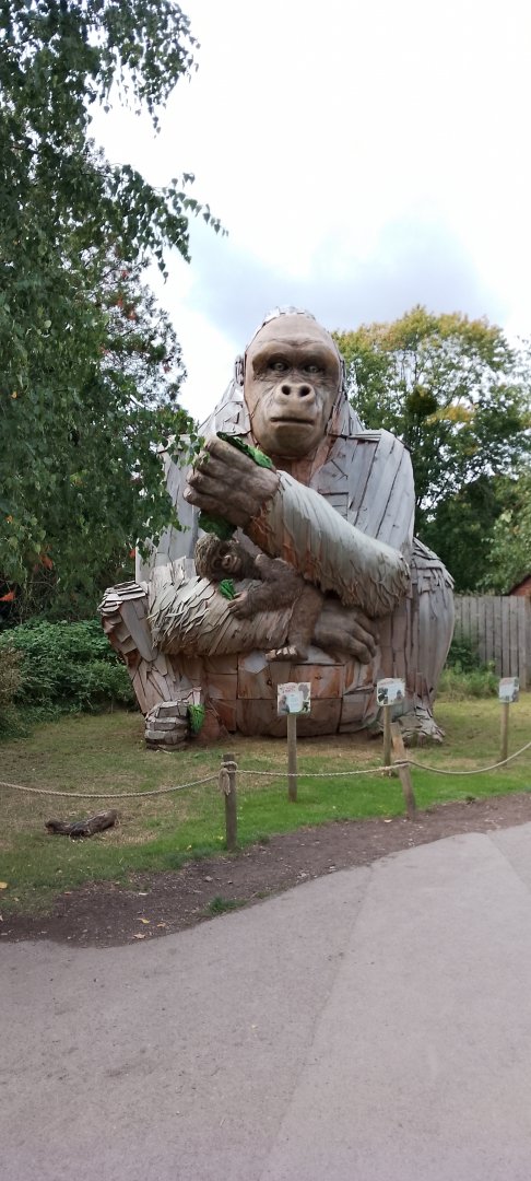 "Wilder & Monty" Statue