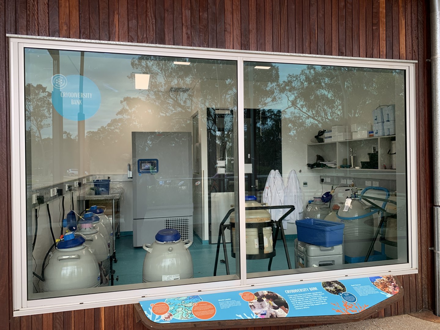 Wildlife Hospital - Cryodiversity Bank