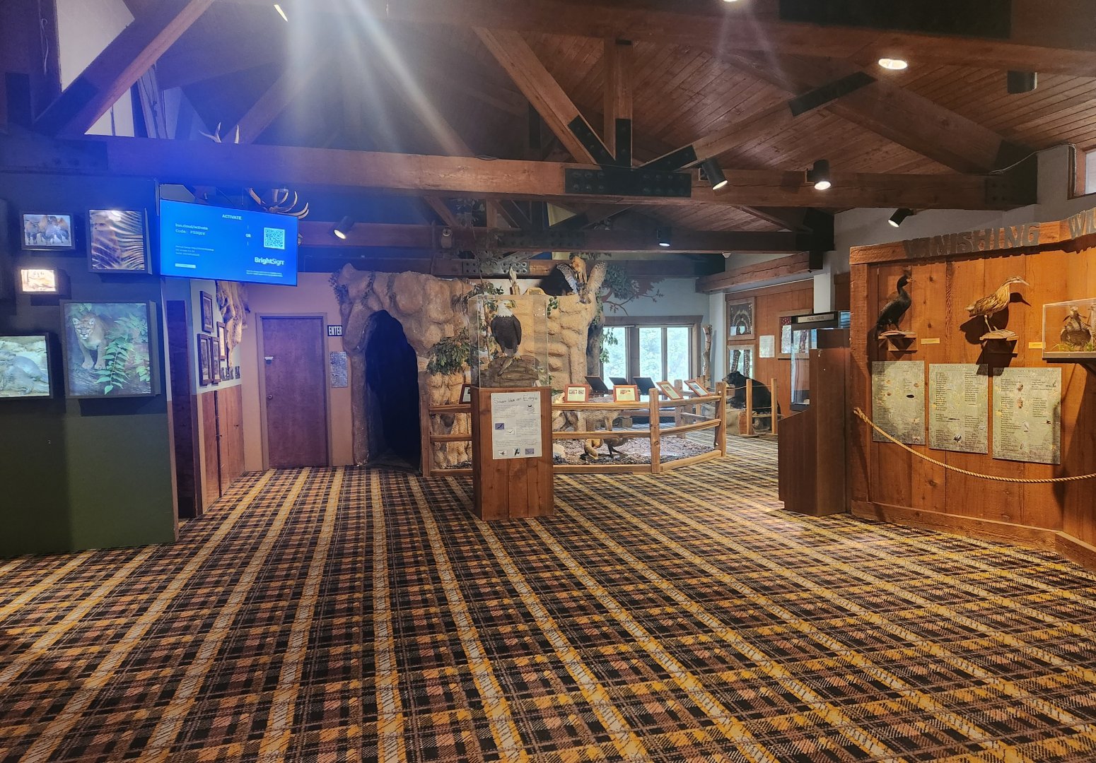 Wildlife Prairie Park - Inside vistor center