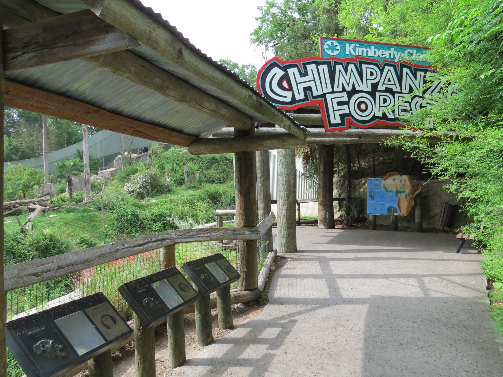 Wilds of Africa - Gorilla Trail - Chimpanzee Exhibit