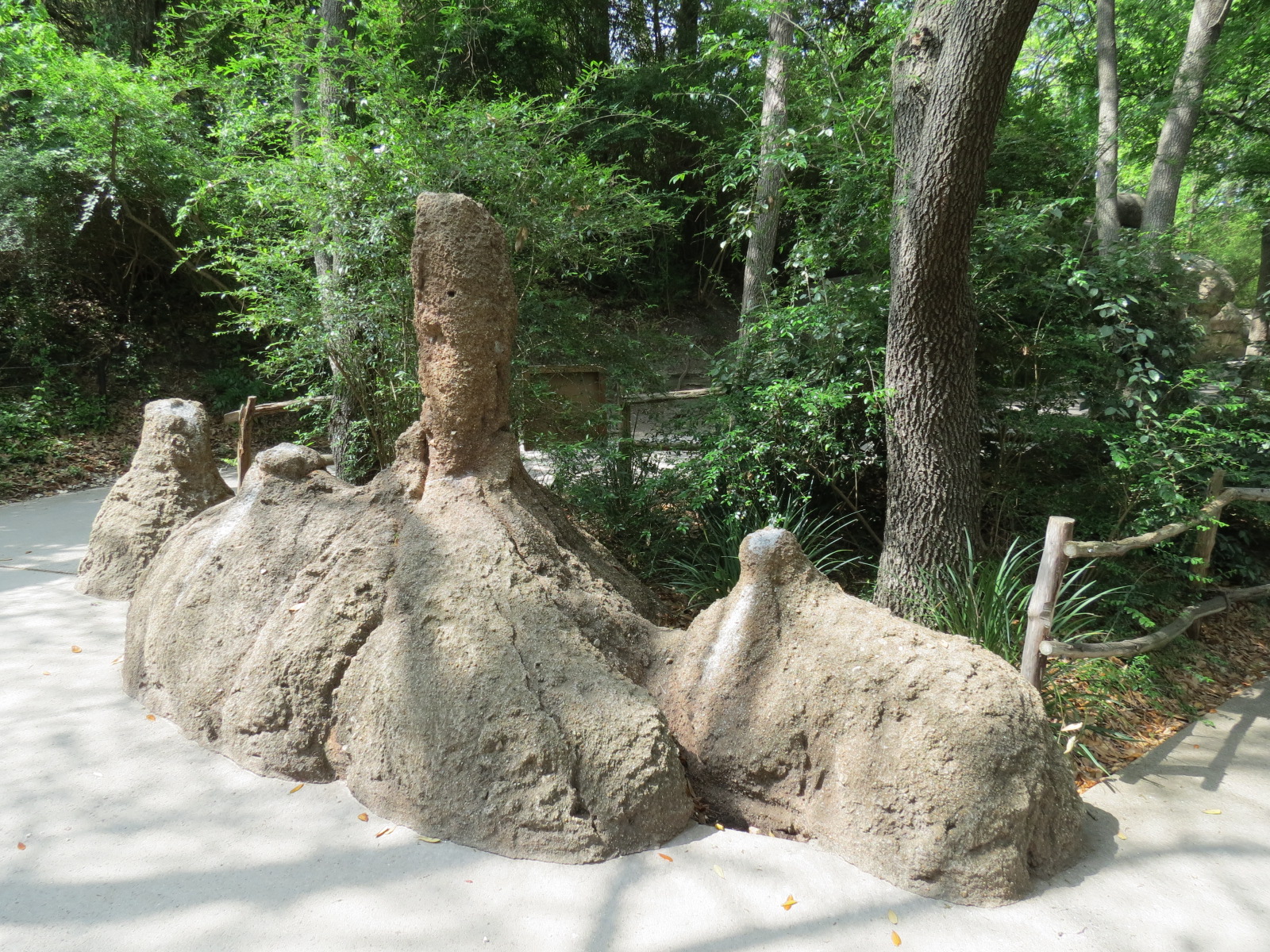 Wilds of Africa - Gorilla Trail - Simulated Termite Mounds
