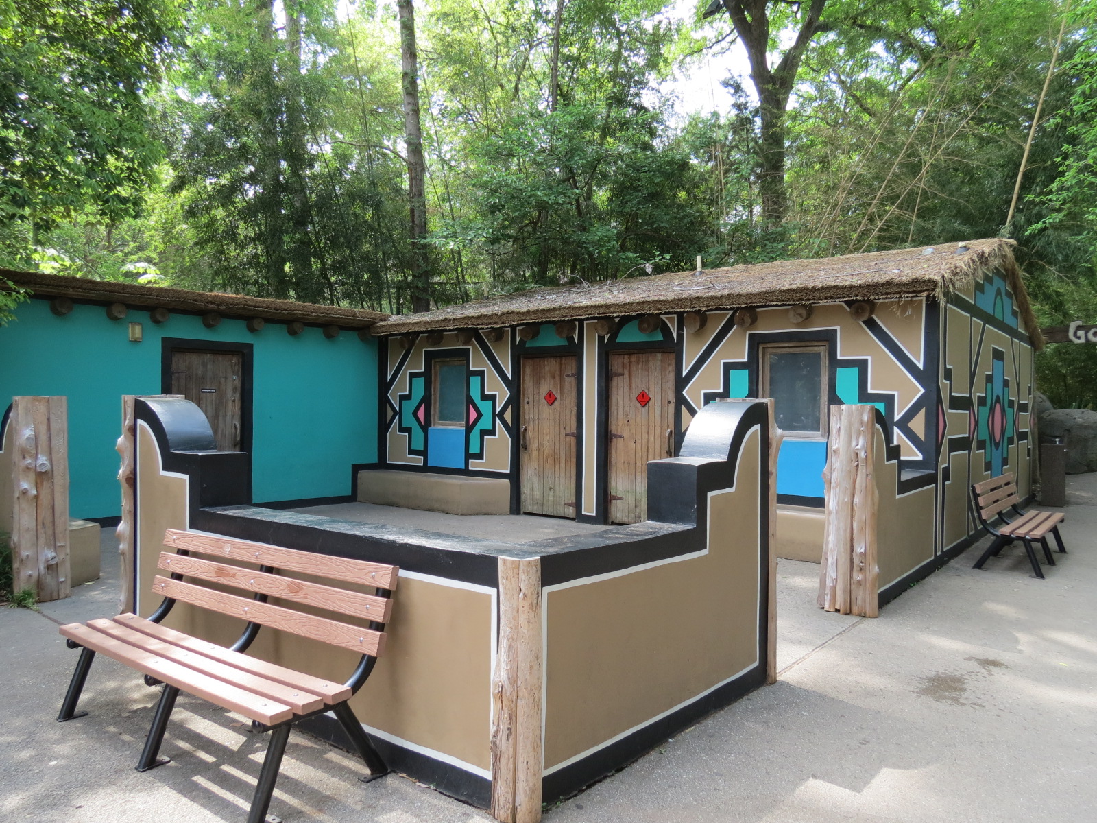 Wilds of Africa - Ndebele Plaza - Restroom