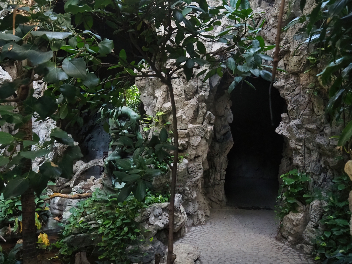 Winter Garden/Seasonal butterfly house - Cave with access, 2022-08-16