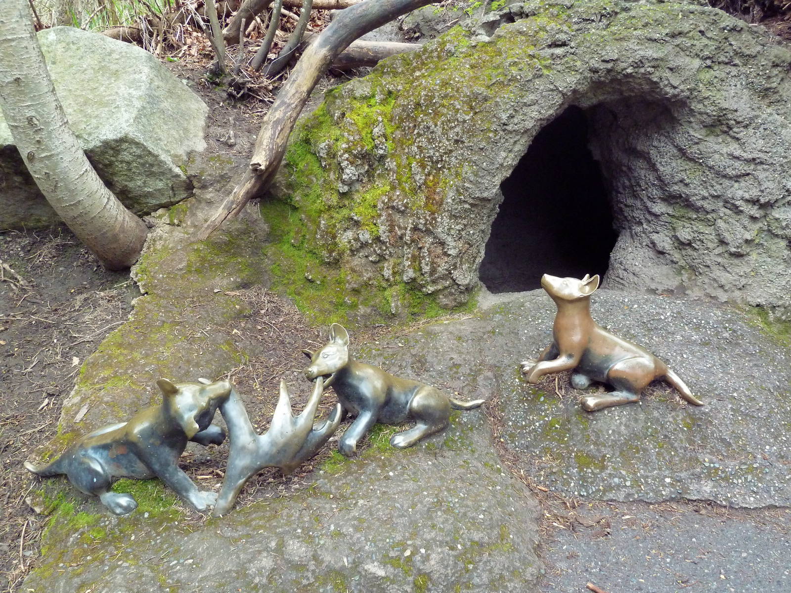 Wolf Den Statues