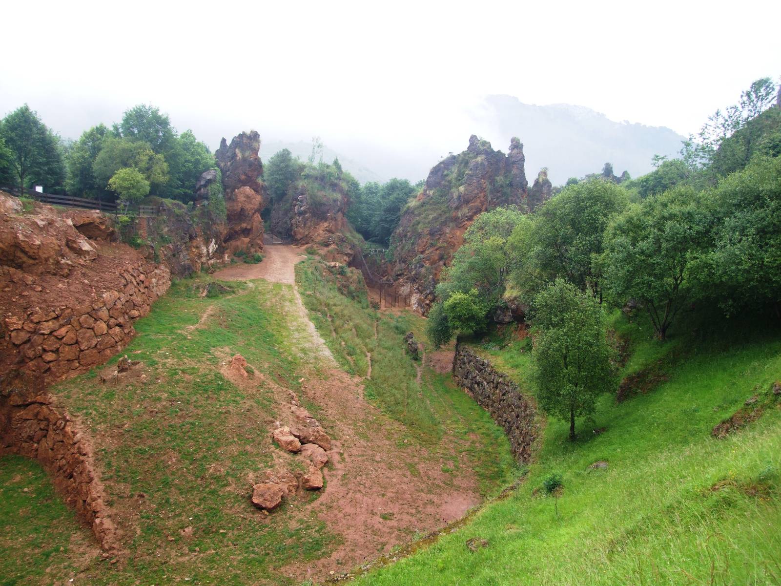 Wolf Enclosure at Cabarceno, 11/06/15
