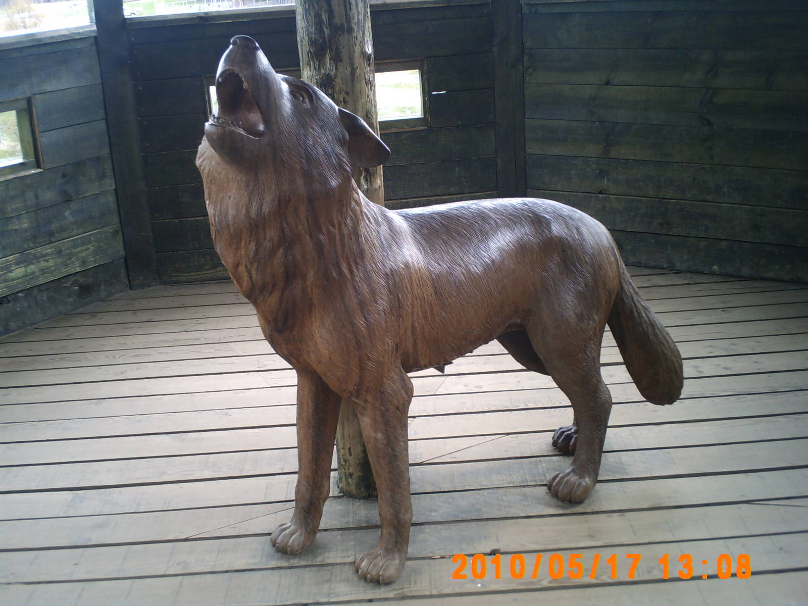 Wolf statue at Highland Wildlife Park, 17 May 2010