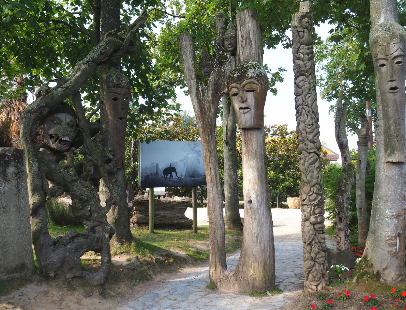 Wood carvings, 2021-09-02