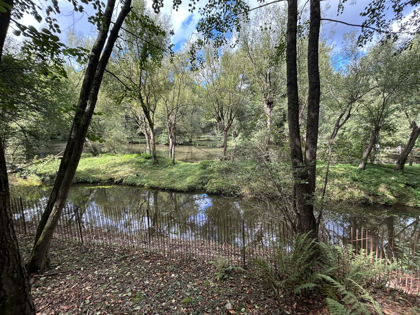 Woolly Monkey & Capybara Exhibit