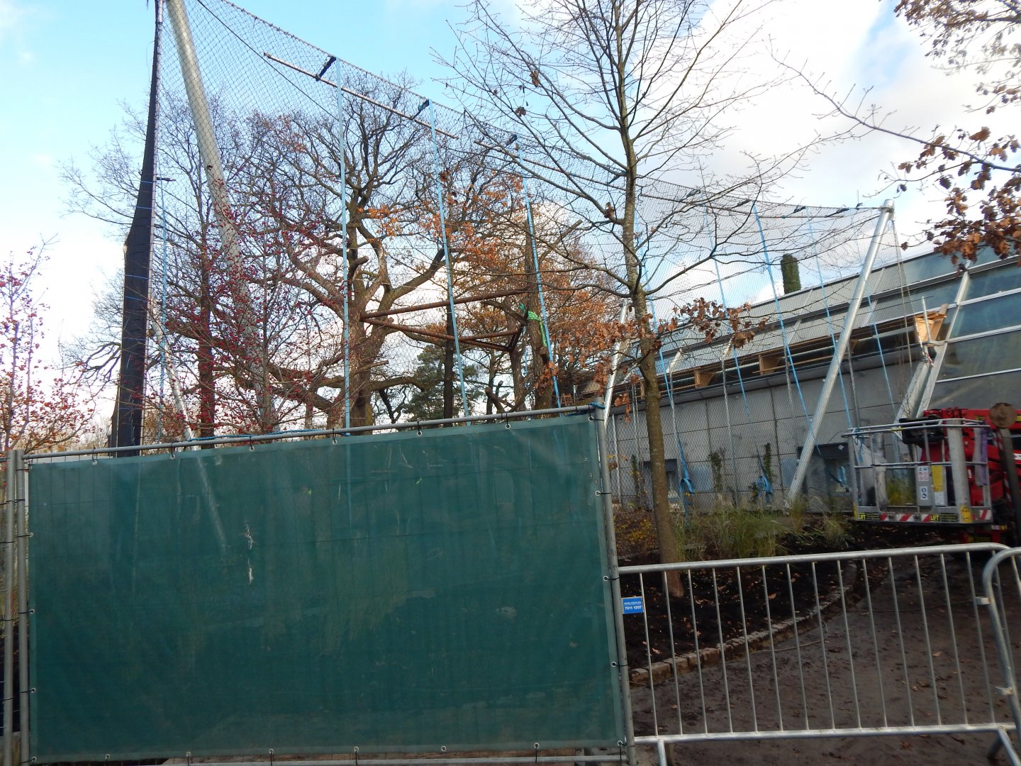 Work on Chimpanzee outdoor exhibit 261124