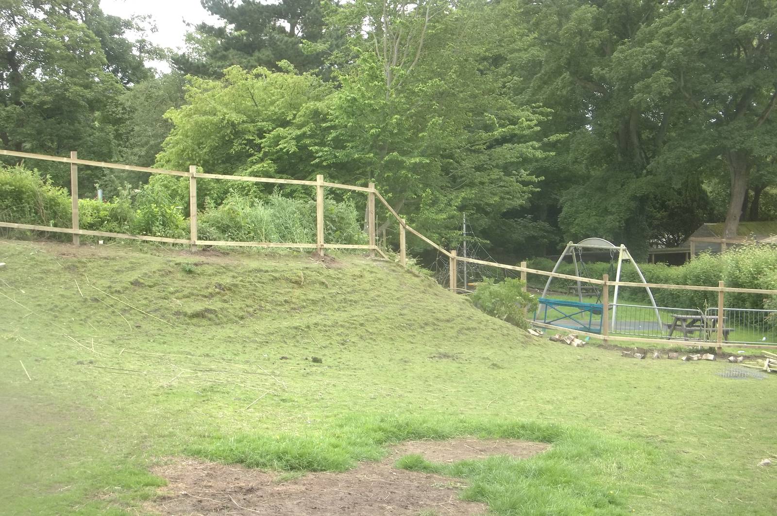 Work on new fence for Alpaca and Cameroon Sheep paddock, 30th June 2016