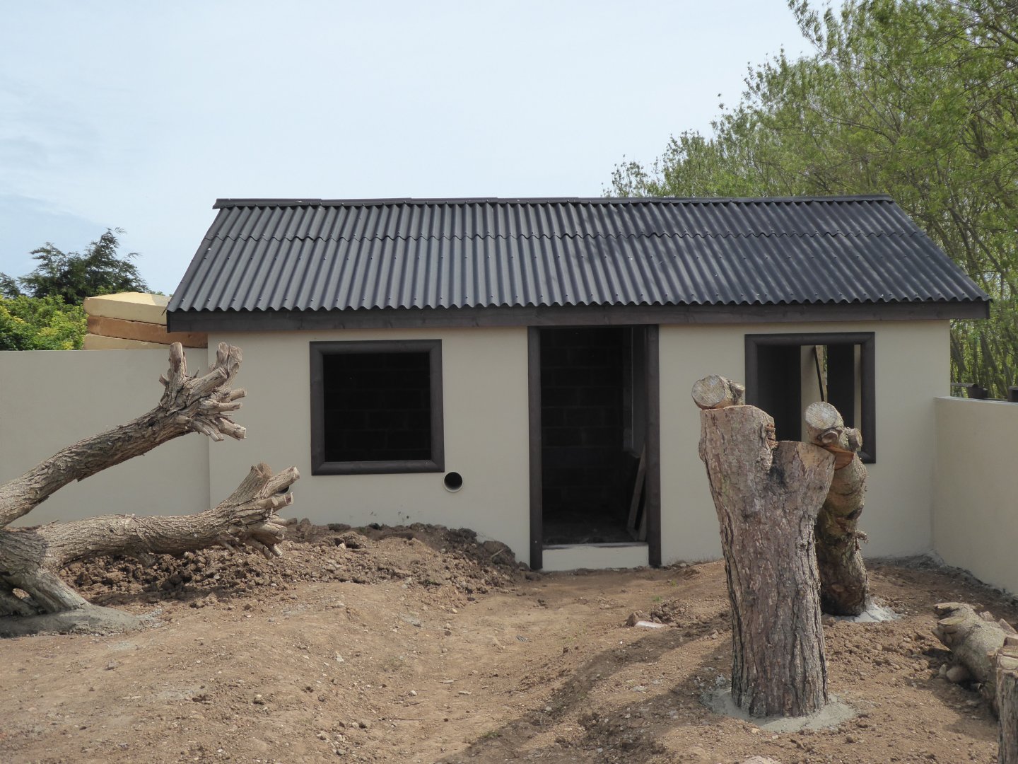 Work on new Meerkat exhibit, 1st May 2017