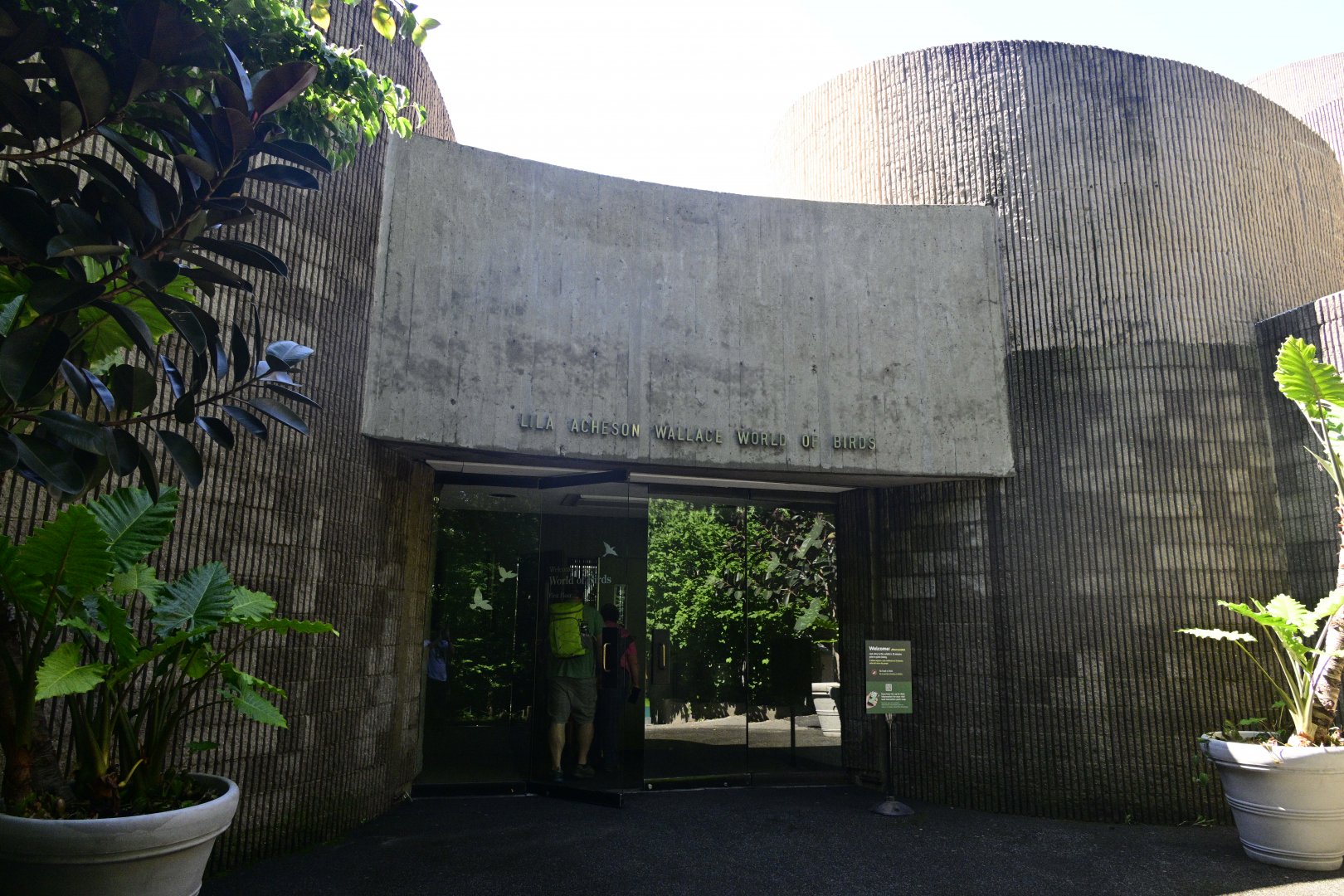 World of Birds - Exterior