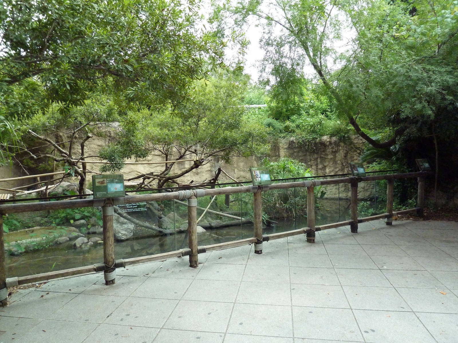 World Of Primates - Mixed-Species Exhibit