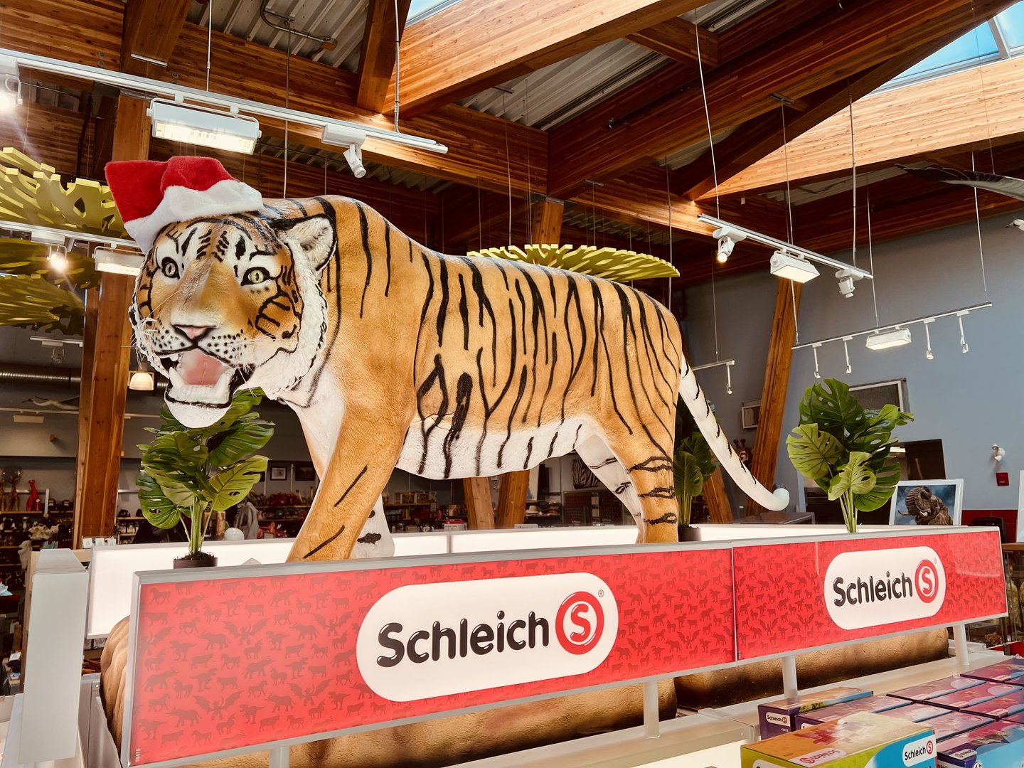 World’s largest Schleich figure?