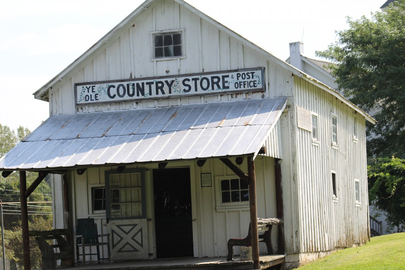 Ye Ole Country Store