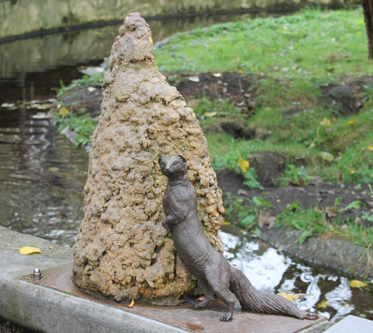 Yellow mongoose statue
