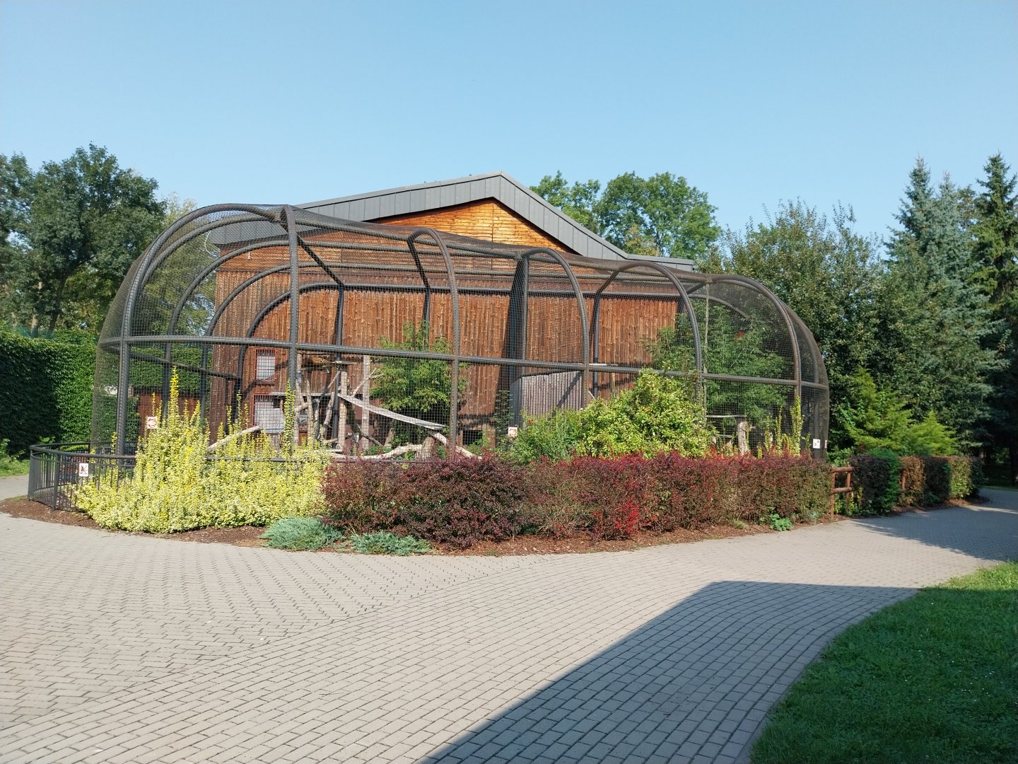 Zamocs Zoo - Cat House - Sri Lanka Leopard cages