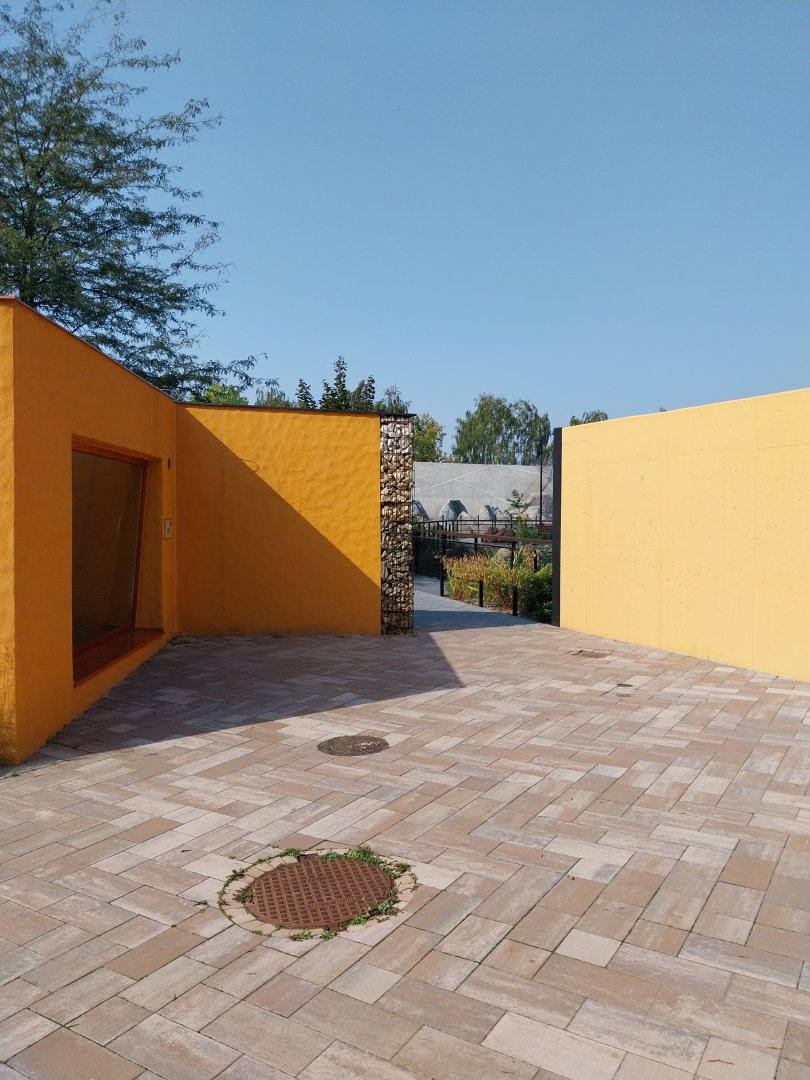 Zamocs Zoo - South America complex - Backside