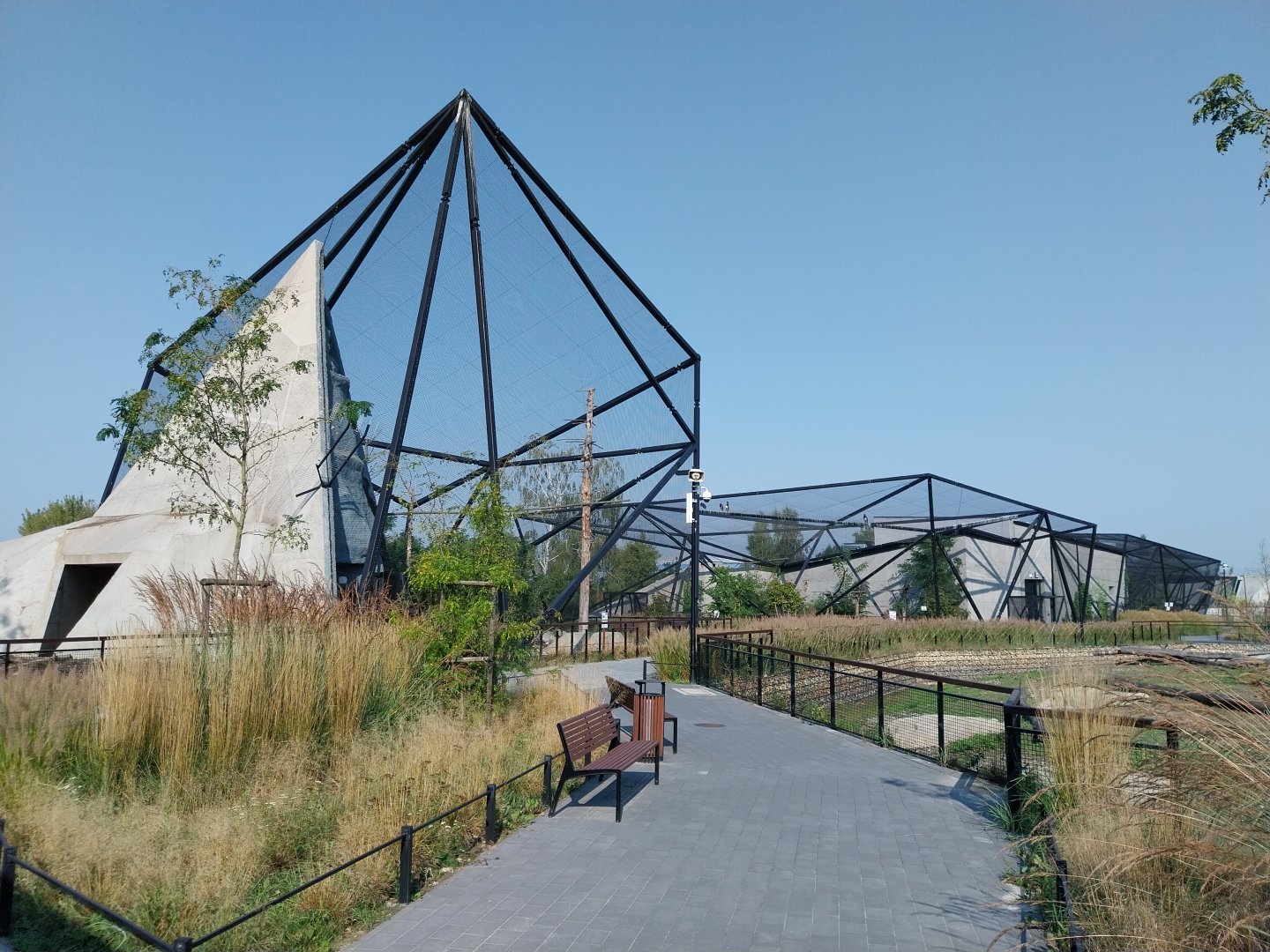Zamocs Zoo - Steller's Sea Eagle aviary