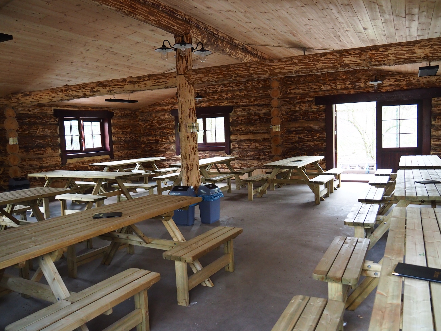 Zie-Zoo education building, 2019-04-06