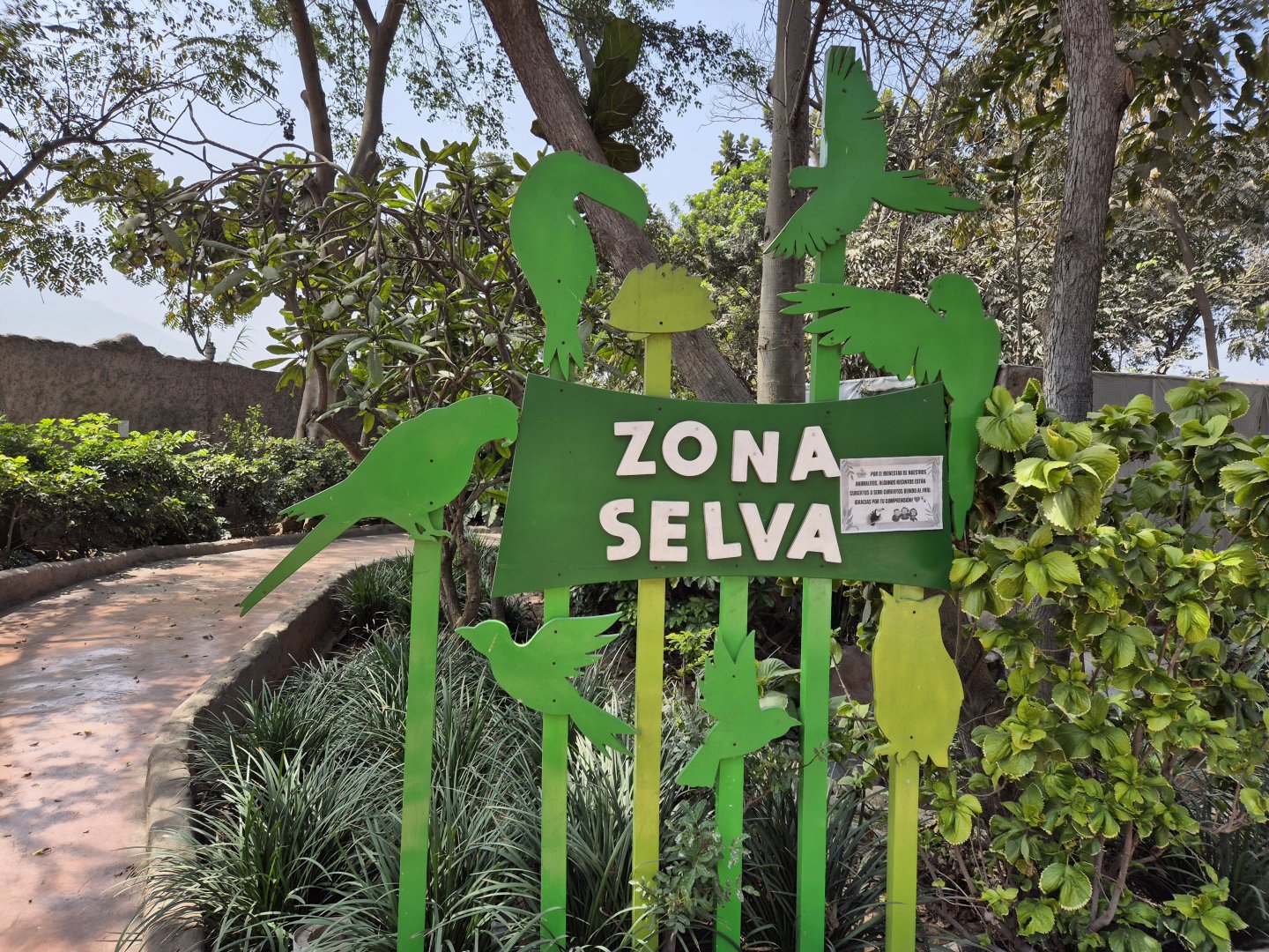 Zona Selva entrance