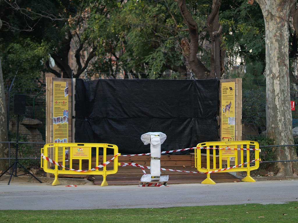 Zoo Barcelona - New viewing point for the Iberian wolves