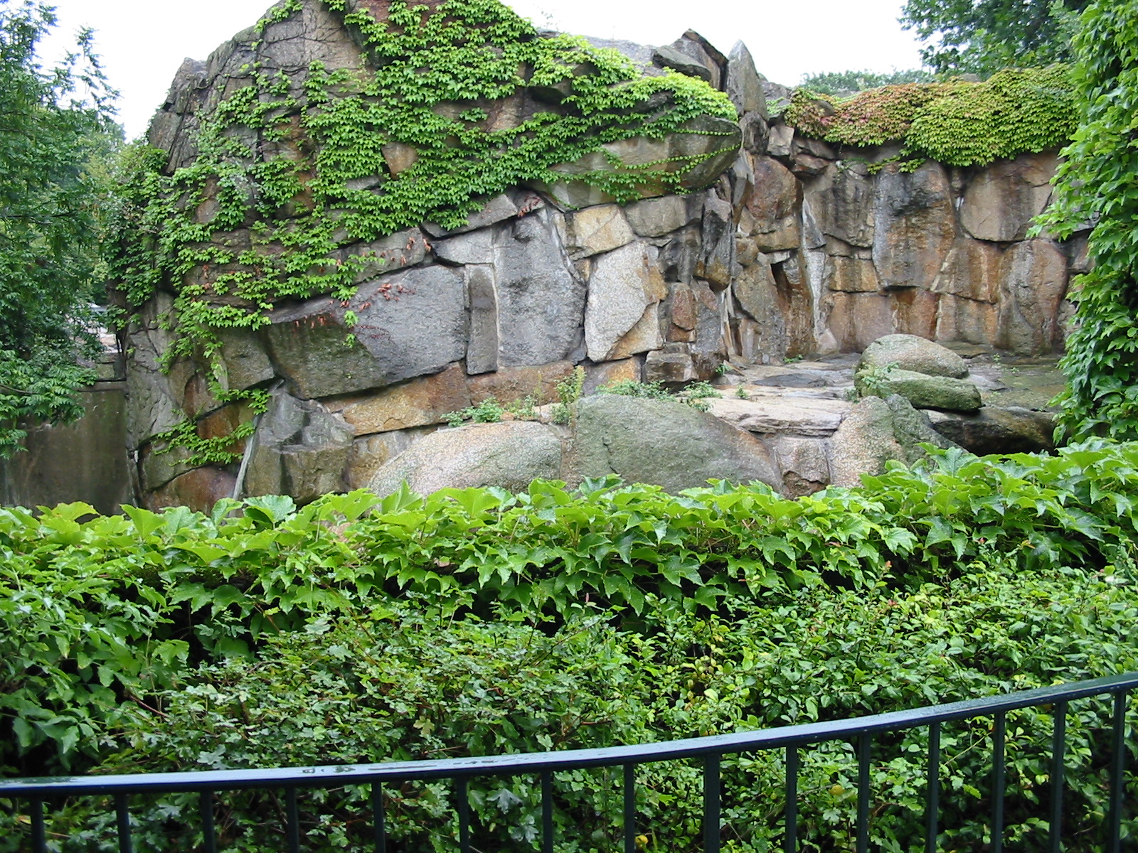 Zoo Berlin 2004 - Side-exhibit for Polar Bears