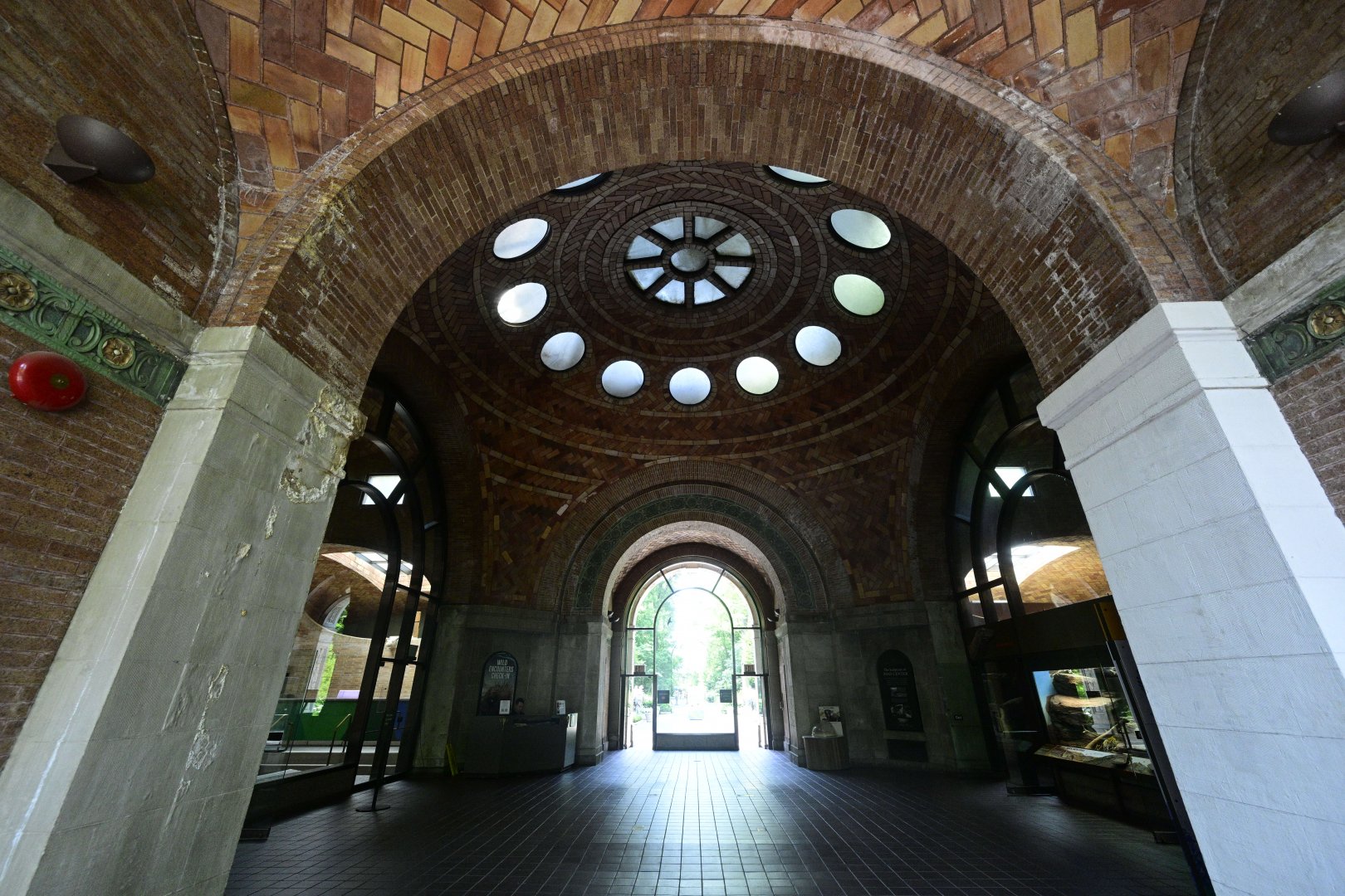 Zoo Center - Central Atrium