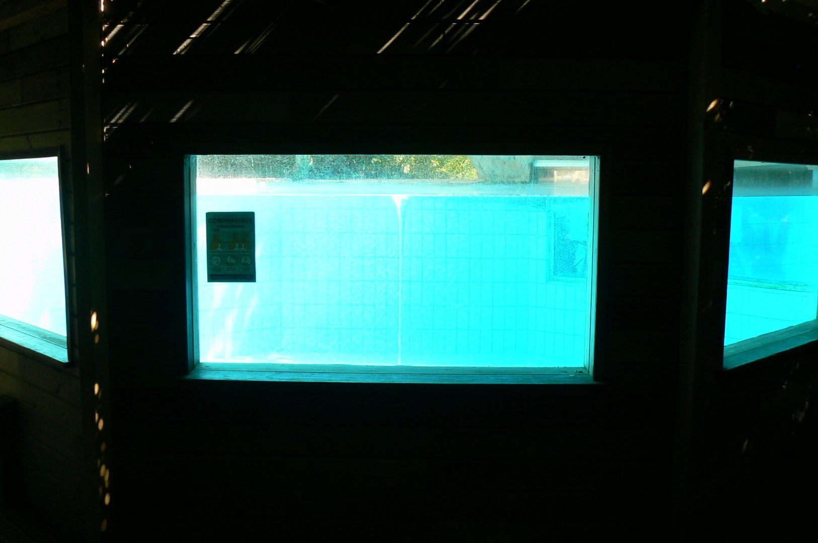 Zoo de la Flèche - Very poor canadian otter exhibit