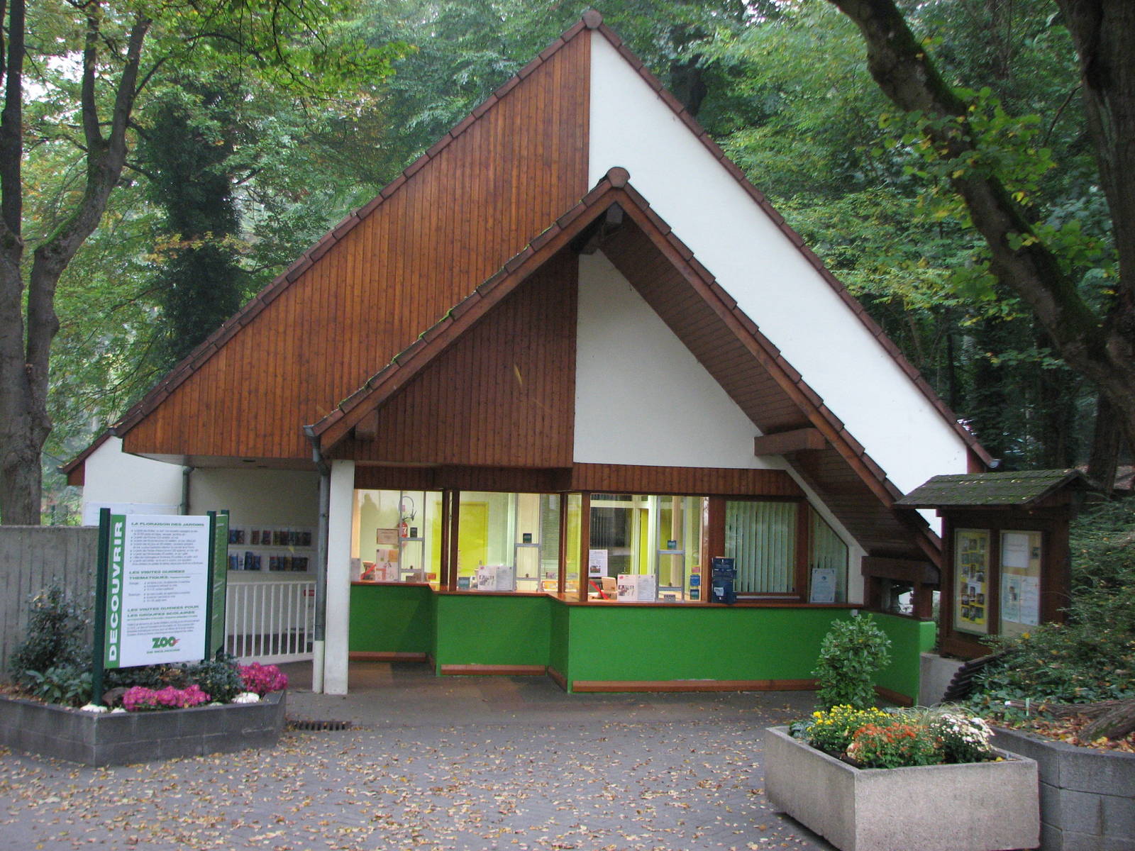 Zoo de Mulhouse 2006 - Front of the zoo entrance
