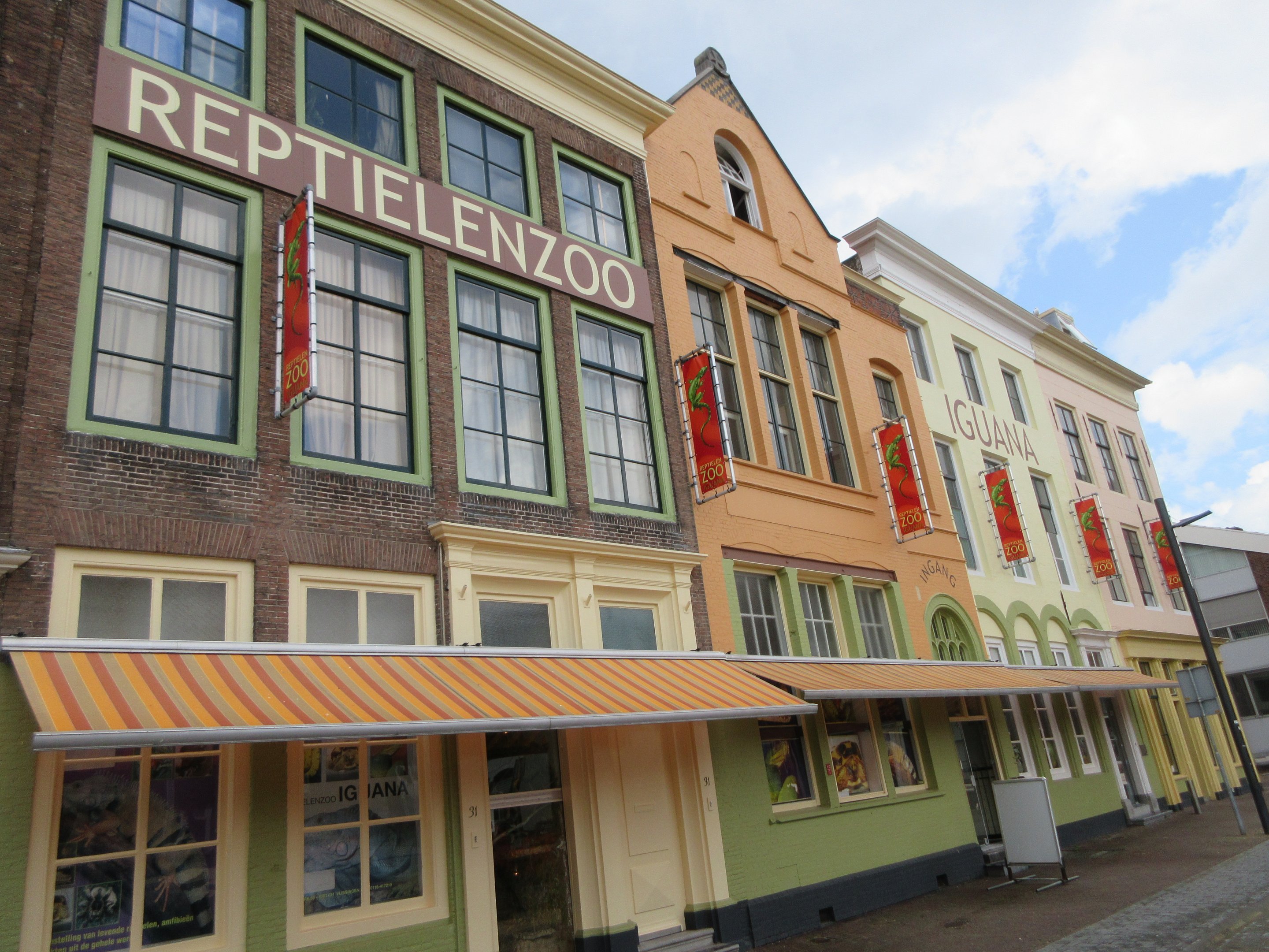 Zoo Entrance (building from the 1600s)